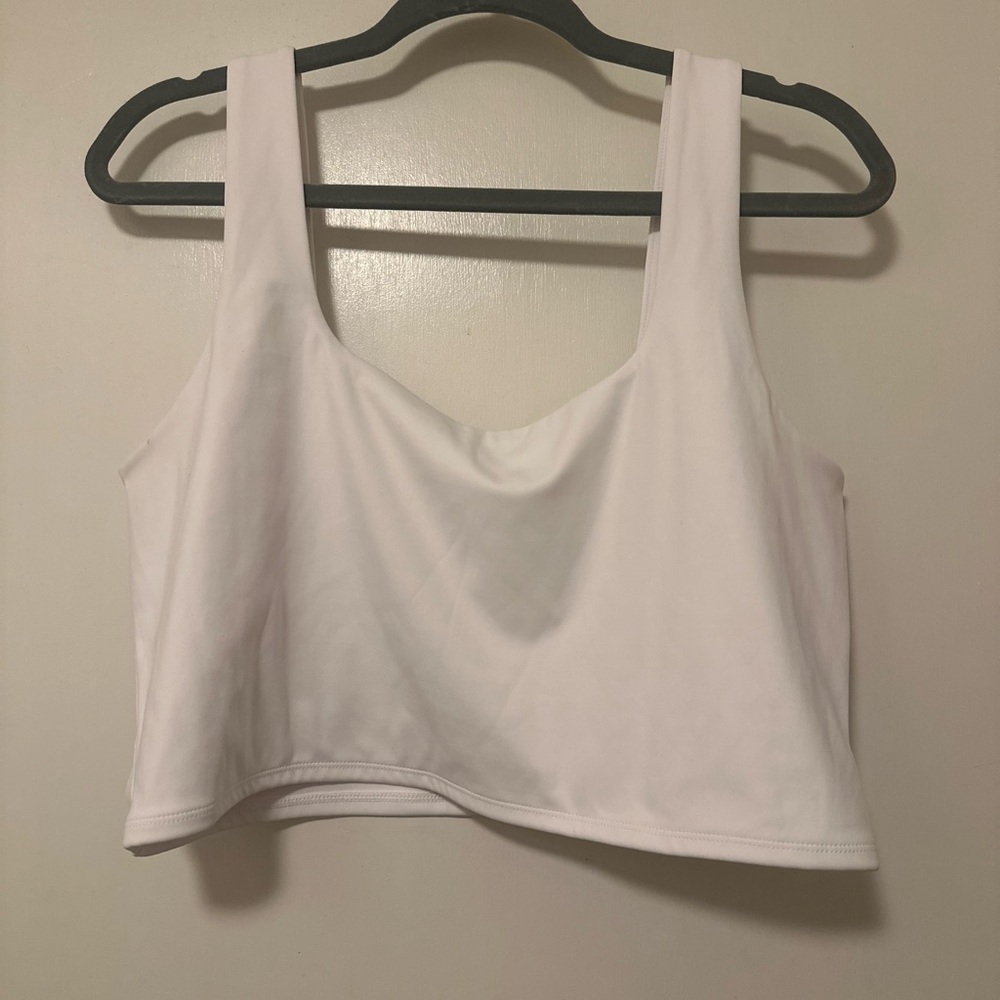XL-Colorful Koala White workout top. Cropped/Sports bra